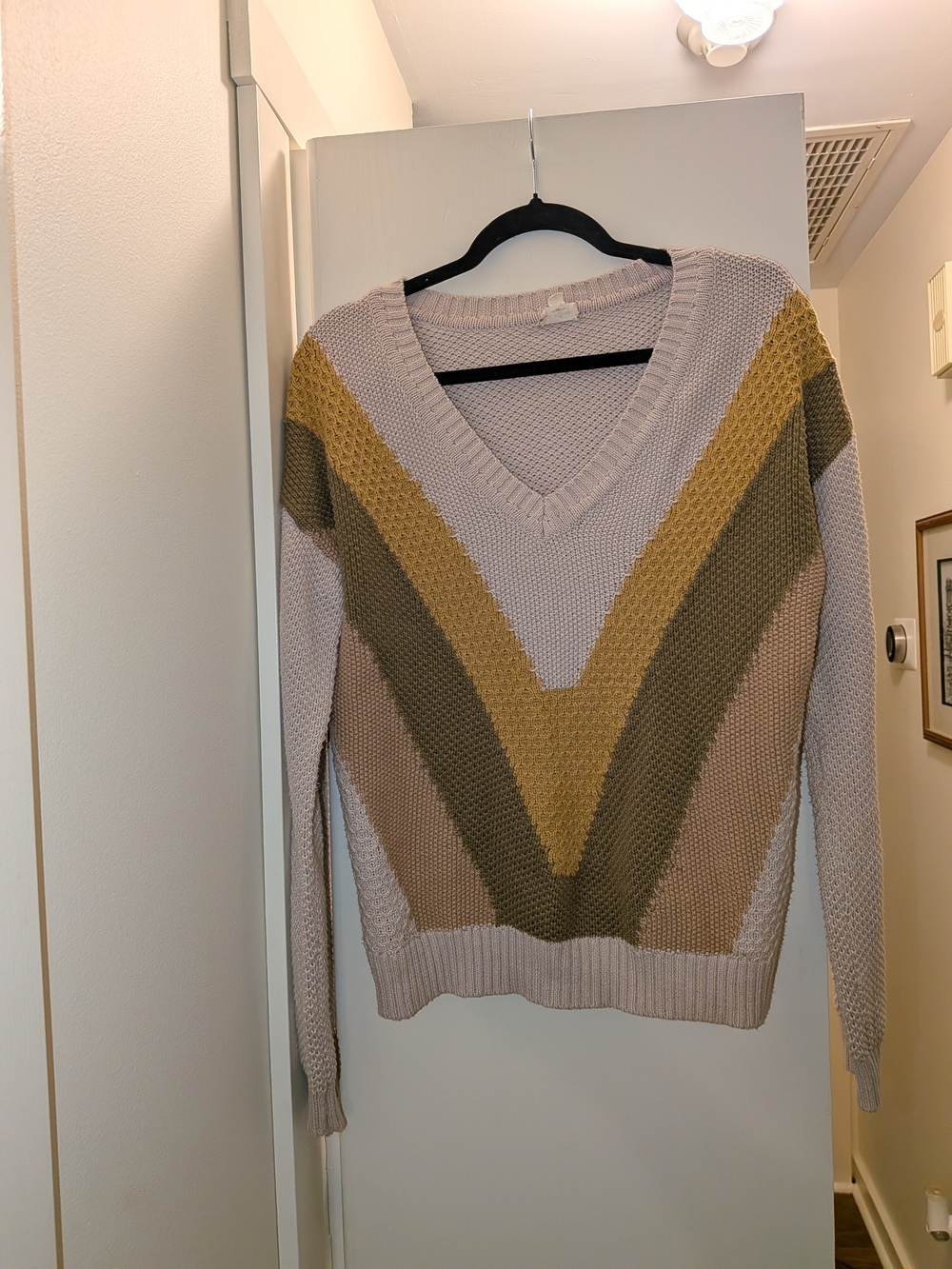 Hem & Thread V-Neck Chevron Sweater in Beige, Mustard & Olive Medium